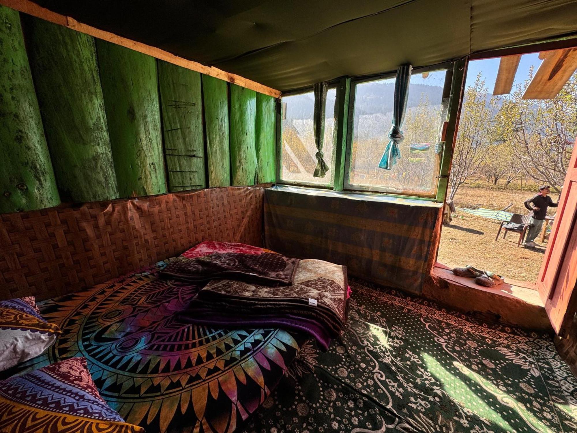 Hippy Hyde Kalga Kalgha Exterior foto